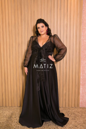 M144 - VT PLUS SIZE PRETO
