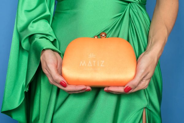 MC040 - CLUTCH LARANJA