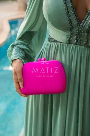 MC048 - CLUTCH PINK